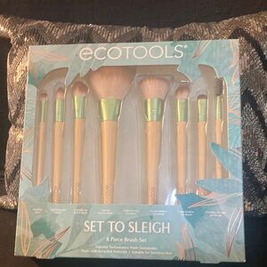 EcoTools Set to Sleigh Brush Collection